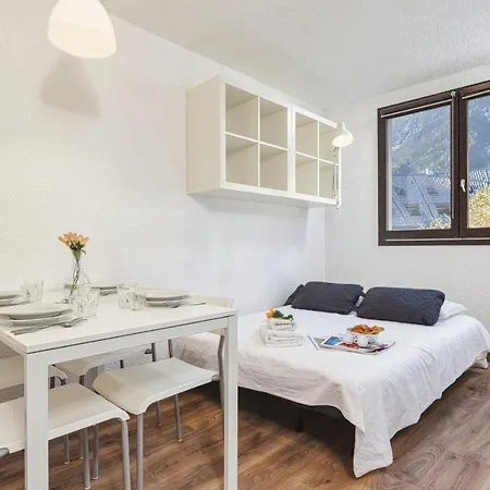 Sud - Batiment F 308 *
